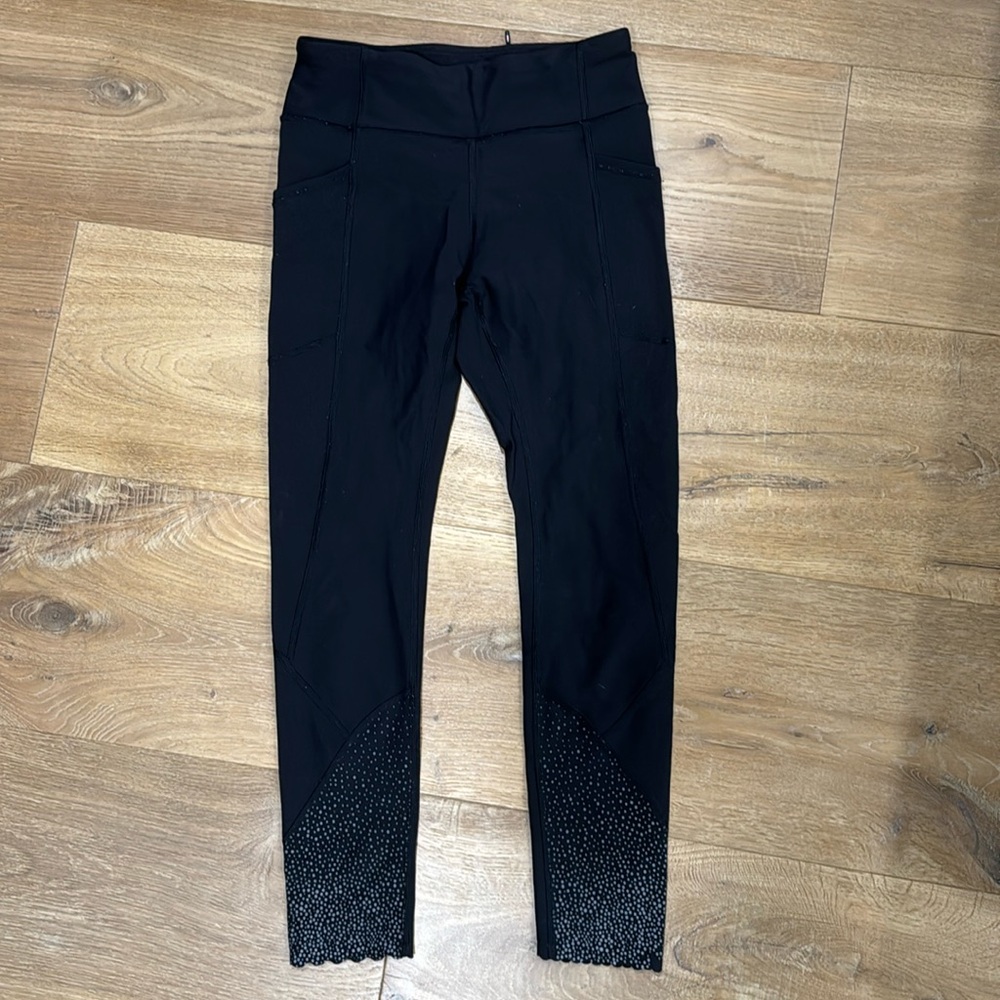 lululemon leggings with reflective detail